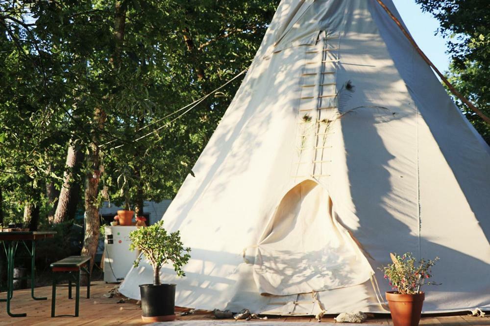 Tipi Lodge Dans La Foret Мімізан Екстер'єр фото